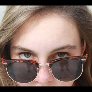 Meet your Posher, Melanie